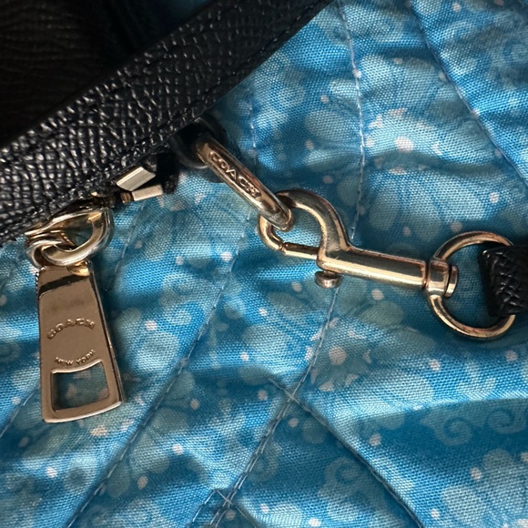 Coach Kitt Messenger Crossbody 26 - Picture 5 of 9